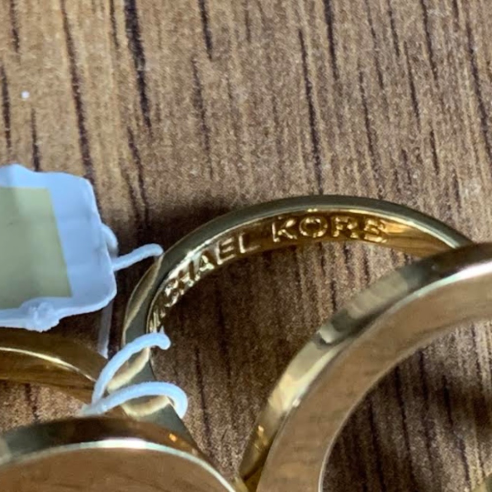 🆕 COOL Multi-Finger Ring - Picture 5 of 10